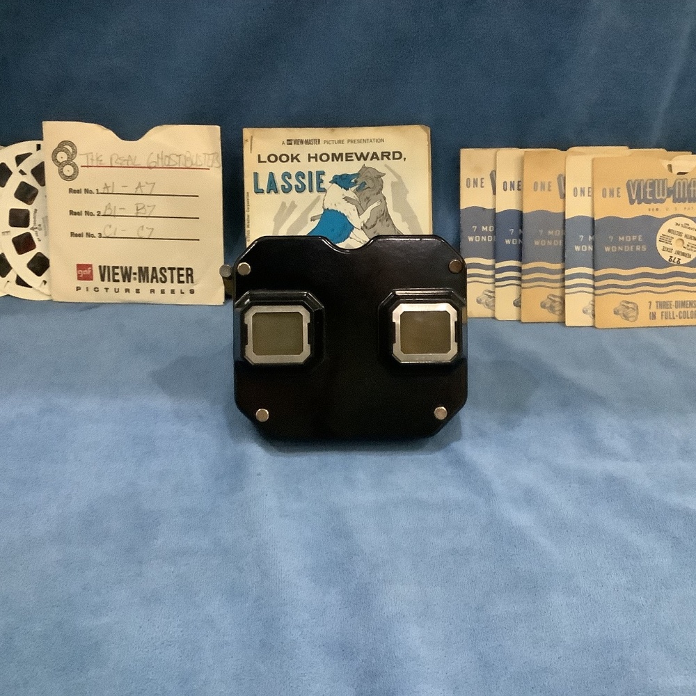 Antique 1940/1950’s View Master with slides.